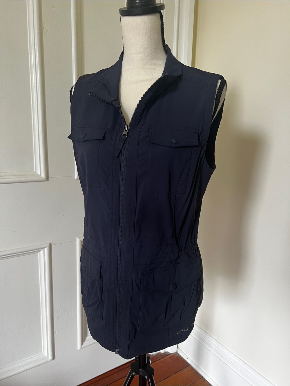 Eddie Bauer utility vest | size M